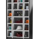 De Vendo Locker 20 Slave LCK 20 is een uitbreiding voor bestaande vendingopstellingen en biedt extra capaciteit voor pakketjes en non food producten. Ideaal te koppelen aan een master systeem voor een efficiënte en overzichtelijke uitgifte.