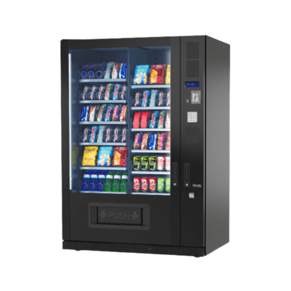 Extra informatie over de Vendo G Snack 12 Standard S2L De Vendo G Snack 12 Standard S2L is ontwikkeld voor locaties waar capaciteit en veelzijdigheid centraal staan. Dit model is de grootste binnen de Standard serie en biedt daardoor ongekend veel mogelijkheden in assortiment en indeling. Met ruimte voor maximaal 84 selecties kun je een zeer uitgebreid aanbod creëren. Ideaal voor drukke locaties zoals grote kantoren, productielocaties, ziekenhuizen of andere plekken waar veel gebruikers gebruik maken van de automaat. Dankzij het flexibele trayconfiguratiesysteem kun je eenvoudig variëren in productformaten en indelingen. Hierdoor is de automaat geschikt voor een breed scala aan producten, van snacks en dranken tot grotere of afwijkende items. De Standard serie maakt gebruik van dezelfde betrouwbare technologie en software als de Design lijn, maar dan in een meer toegankelijke uitvoering. Dit betekent dat je profiteert van sterke prestaties en moderne functionaliteiten tegen een scherpe prijs. Ook op het gebied van koeling zit je goed. De geavanceerde koeltechniek zorgt ervoor dat producten altijd op de juiste temperatuur blijven, wat essentieel is voor kwaliteit en verkoop. De S2L is daarmee dé oplossing voor locaties die maximale capaciteit willen combineren met betrouwbaarheid en flexibiliteit, zonder onnodig te investeren in extra designfeatures