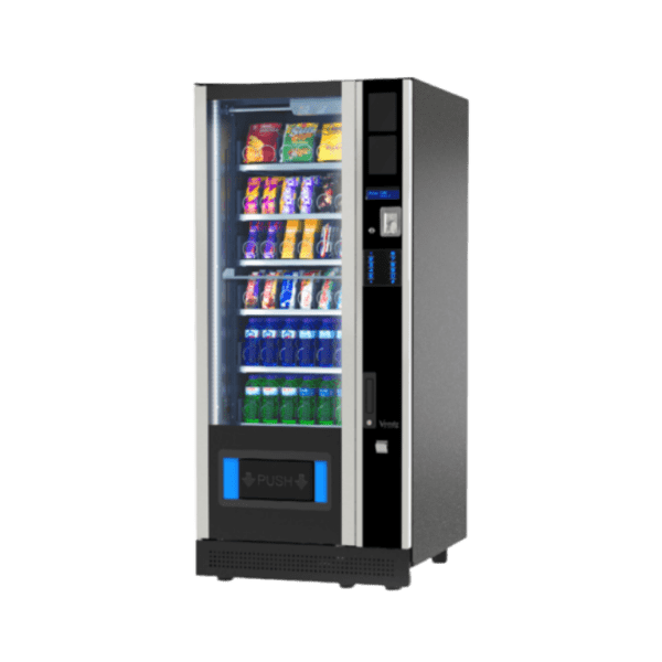 Extra informatie over de Vendo G Snack 6 Design SC6 De Vendo G Snack 6 Design SC6 is de meest compacte uitvoering binnen de Design serie en daarmee ideaal voor locaties waar ruimte een belangrijke rol speelt. Denk aan kantoren, wachtruimtes of andere professionele omgevingen waar je een nette en moderne uitstraling wilt behouden. Ondanks het compacte formaat biedt deze automaat volop mogelijkheden. Met maximaal 42 selecties kun je een gericht en efficiënt assortiment samenstellen dat perfect aansluit op jouw doelgroep. De Design serie staat bekend om zijn elegante uitstraling en hoogwaardige afwerking. Hierdoor wordt de automaat niet alleen een verkooppunt, maar ook een onderdeel van de totale beleving binnen de ruimte. Daarnaast is deze automaat voorzien van een splitfunctie, waardoor hij eenvoudiger te plaatsen is op locaties met smalle doorgangen. Dit maakt hem extra praktisch bij installatie. De flexibele indeling maakt het mogelijk om verschillende productformaten te plaatsen, van snacks en dranken tot andere producten. Hierdoor kun je eenvoudig inspelen op de wensen van jouw klanten. De betrouwbare koeltechniek zorgt ervoor dat producten altijd op de juiste temperatuur blijven, wat essentieel is voor kwaliteit en verkoop. De SC6 is daarmee de ideale keuze voor wie een compacte, stijlvolle en betrouwbare vendingmachine zoekt met voldoende flexibiliteit voor dagelijks gebruik.