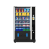 Extra informatie over de Vendo G Snack 10 Touch STX De Vendo G Snack 10 Touch STX is ontworpen voor locaties die nét dat beetje extra willen. Denk aan kantoren, hotels, sportlocaties of semi onbemande winkels waar gebruiksgemak en uitstraling belangrijk zijn. Wat deze automaat direct onderscheidt, is het geïntegreerde touchscreen. Dit zorgt niet alleen voor een moderne look, maar maakt het aankoopproces ook sneller en intuïtiever. Klanten kunnen eenvoudig meerdere producten tegelijk selecteren, wat zorgt voor een hogere besteding per aankoop. Met ruimte voor maximaal 70 selecties en de mogelijkheid om zowel snacks, gekoelde dranken als non-food producten aan te bieden, is deze automaat extreem veelzijdig. Hierdoor kun je jouw assortiment volledig afstemmen op de locatie en doelgroep. Van standaard vending tot een uitgebreid foodconcept. Daarnaast zorgt de betrouwbare koeltechniek van Vendo ervoor dat producten altijd op de juiste temperatuur blijven, ook bij intensief gebruik. Dankzij het brede temperatuurbereik is deze automaat ook geschikt voor verse producten zoals salades, maaltijden of broodjes. Door zijn formaat en uitstraling wordt de G Snack 10 Touch vaak ingezet als echte eyecatcher binnen een ruimte. Ideaal als je vending wilt inzetten als volwaardig verkoopkanaal, in plaats van alleen een extra service.