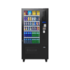 Extra informatie over de Vendo G Snack Budget Combi BB8 De Vendo G Snack Budget Combi BB8 is dé oplossing voor wie met één automaat zowel snacks als dranken wil aanbieden, zonder direct te investeren in meerdere machines. Dit model is speciaal ontwikkeld voor prijsbewuste klanten die toch een compleet vendingconcept willen neerzetten. Wat deze automaat uniek maakt, is de combinatie van een klassieke snackautomaat met een geïntegreerd drankensysteem. Achter de schermen zit een mechanisme dat flessen en blikjes opslaat en uitgeeft, waardoor je extra drankcapaciteit creëert zonder extra ruimte nodig te hebben. Met maximaal 56 selecties voor snacks en aanvullende drukknoppen voor dranken, kun je een breed en aantrekkelijk assortiment samenstellen. Ideaal voor locaties zoals kantoren, sportclubs of wachtruimtes waar gemak en variatie belangrijk zijn. Ondanks het uitgebreide aanbod blijft de automaat compact en efficiënt. Hierdoor is hij eenvoudig te plaatsen en geschikt voor veel verschillende omgevingen. Daarnaast staat de Budget Combi serie bekend om zijn betrouwbaarheid en gebruiksgemak. De automaat is ontworpen om probleemloos te functioneren, ook op locaties met minder intensief beheer. De geïntegreerde koeltechniek zorgt ervoor dat zowel snacks als dranken op de juiste temperatuur blijven. In combinatie met het energiezuinige systeem maakt dit de BB8 een slimme en duurzame keuze. De BB8 is daarmee de ideale all in one vendingoplossing: compact, betaalbaar en compleet.