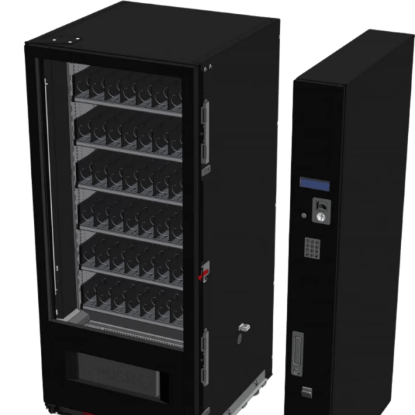 Extra informatie over de Vendo G Snack 8 Standard SM8 De Vendo G Snack 8 Standard SM8 is een veelgekozen model binnen de Standard serie en biedt een perfecte balans tussen capaciteit en formaat. Hierdoor is deze automaat geschikt voor een breed scala aan locaties. Met maximaal 56 selecties heb je voldoende ruimte om een gevarieerd assortiment samen te stellen. Van snacks en gekoelde dranken tot andere producten, je kunt de automaat volledig afstemmen op jouw doelgroep en locatie. Dankzij het flexibele trayconfiguratiesysteem kun je eenvoudig variëren in productindeling en formaten. Dit maakt het mogelijk om snel in te spelen op veranderingen in vraag en assortiment. De Standard serie maakt gebruik van bewezen technologie en betrouwbare koeltechniek, wat zorgt voor stabiele prestaties en een lange levensduur. Hierdoor is deze automaat een veilige en efficiënte investering. De geavanceerde koeling zorgt ervoor dat producten altijd op de juiste temperatuur blijven, wat essentieel is voor kwaliteit en verkoop. Door het iets compactere formaat is de SM8 makkelijker te plaatsen dan grotere modellen, terwijl je nog steeds profiteert van een ruime capaciteit en flexibiliteit. De SM8 is daarmee de ideale middenweg: betrouwbaar, flexibel en geschikt voor vrijwel iedere locatie.