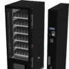 Extra informatie over de Vendo G Snack 6 Standard SM6 De Vendo G Snack 6 Standard SM6 is de meest compacte variant binnen de Standard snacklijn en daarmee perfect voor locaties waar ruimte beperkt is, maar waar je toch een volwaardige vendingoplossing wilt plaatsen. Ondanks het compacte formaat biedt deze automaat volop mogelijkheden. Met maximaal 42 selecties kun je een efficiënt en goed afgestemd assortiment samenstellen, passend bij jouw doelgroep en locatie. Dankzij het flexibele trayconfiguratiesysteem kun je eenvoudig variëren in productindeling en formaten. Hierdoor speel je snel in op veranderingen in vraag en optimaliseer je jouw aanbod. De Standard serie maakt gebruik van bewezen technologie en betrouwbare koeltechniek, vergelijkbaar met de duurdere modellen. Hierdoor profiteer je van stabiele prestaties en een lange levensduur, zonder extra kosten voor designfeatures. De geavanceerde koeltechniek zorgt ervoor dat producten altijd op de juiste temperatuur blijven, wat essentieel is voor kwaliteit en verkoop. Door het compacte formaat is de SM6 eenvoudig te plaatsen op uiteenlopende locaties zoals kantoren, sportclubs, wachtruimtes en kleinere bedrijfsruimtes. De SM6 is daarmee de ideale instap voor wie een betrouwbare, efficiënte en betaalbare vendingmachine zoekt.